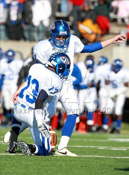 Thumbnail 2 in Pasadena Memorial vs. West Brook (Texas 5A D2 Bi-District Playoff) photogallery.