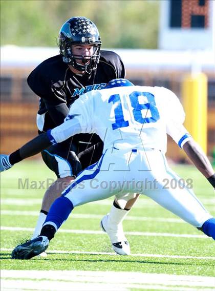 Thumbnail 3 in Pasadena Memorial vs. West Brook (Texas 5A D2 Bi-District Playoff) photogallery.
