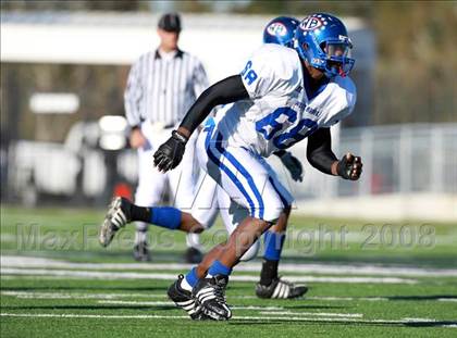 Thumbnail 3 in Pasadena Memorial vs. West Brook (Texas 5A D2 Bi-District Playoff) photogallery.