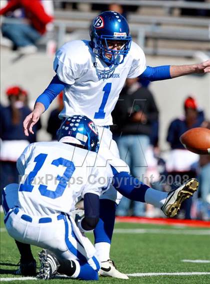 Thumbnail 3 in Pasadena Memorial vs. West Brook (Texas 5A D2 Bi-District Playoff) photogallery.