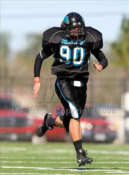 Thumbnail 1 in Pasadena Memorial vs. West Brook (Texas 5A D2 Bi-District Playoff) photogallery.