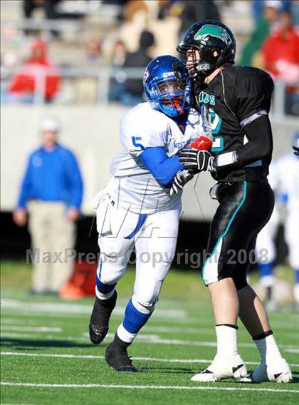Thumbnail 3 in Pasadena Memorial vs. West Brook (Texas 5A D2 Bi-District Playoff) photogallery.