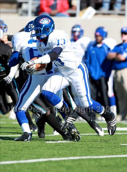 Thumbnail 2 in Pasadena Memorial vs. West Brook (Texas 5A D2 Bi-District Playoff) photogallery.
