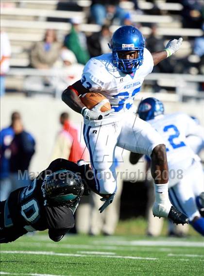 Thumbnail 2 in Pasadena Memorial vs. West Brook (Texas 5A D2 Bi-District Playoff) photogallery.