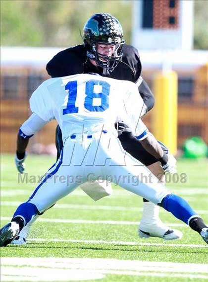 Thumbnail 1 in Pasadena Memorial vs. West Brook (Texas 5A D2 Bi-District Playoff) photogallery.