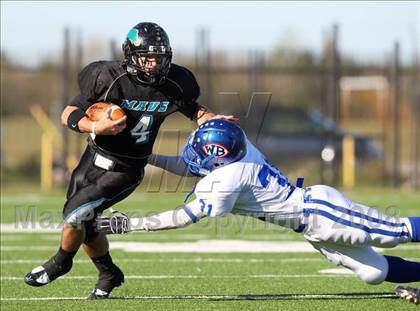 Thumbnail 1 in Pasadena Memorial vs. West Brook (Texas 5A D2 Bi-District Playoff) photogallery.