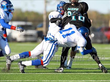 Thumbnail 3 in Pasadena Memorial vs. West Brook (Texas 5A D2 Bi-District Playoff) photogallery.
