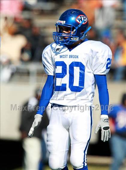 Thumbnail 1 in Pasadena Memorial vs. West Brook (Texas 5A D2 Bi-District Playoff) photogallery.