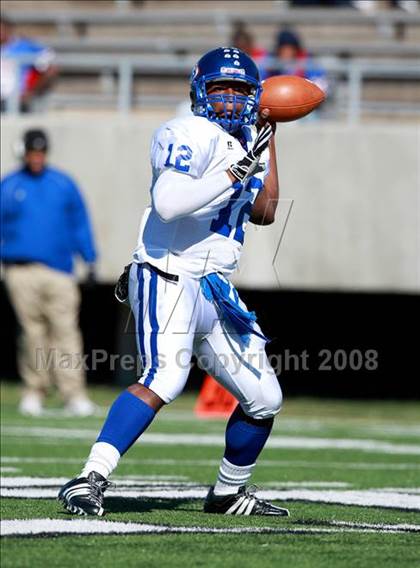 Thumbnail 3 in Pasadena Memorial vs. West Brook (Texas 5A D2 Bi-District Playoff) photogallery.