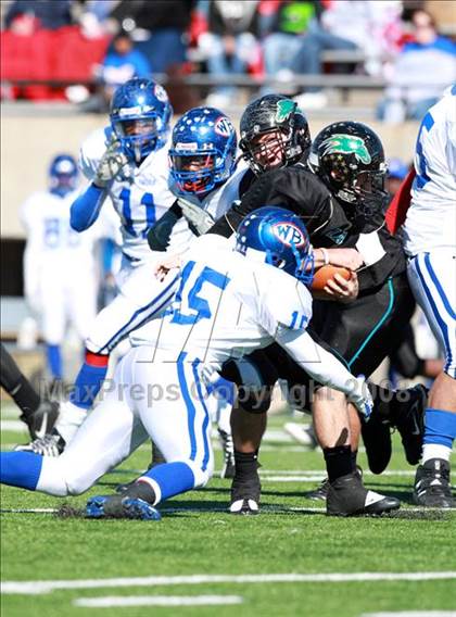 Thumbnail 2 in Pasadena Memorial vs. West Brook (Texas 5A D2 Bi-District Playoff) photogallery.