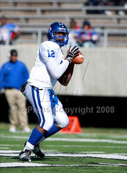 Thumbnail 1 in Pasadena Memorial vs. West Brook (Texas 5A D2 Bi-District Playoff) photogallery.