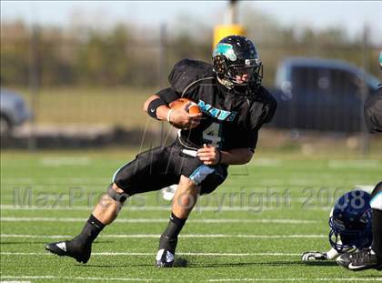 Thumbnail 3 in Pasadena Memorial vs. West Brook (Texas 5A D2 Bi-District Playoff) photogallery.
