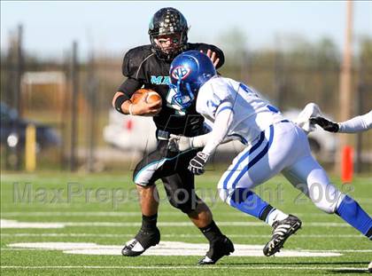 Thumbnail 3 in Pasadena Memorial vs. West Brook (Texas 5A D2 Bi-District Playoff) photogallery.