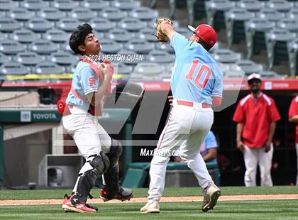 Thumbnail 2 in Santa Ana vs. Long Beach Poly (Halo Classic) photogallery.