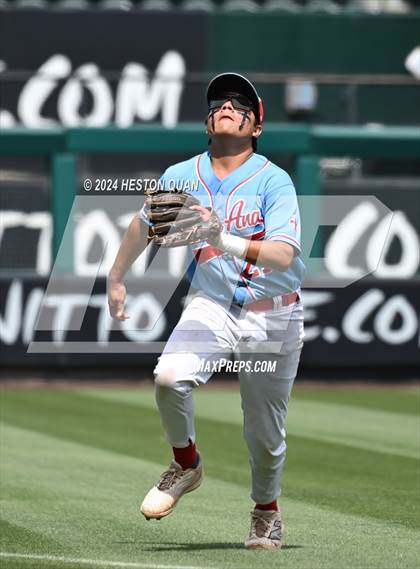 Thumbnail 1 in Santa Ana vs. Long Beach Poly (Halo Classic) photogallery.