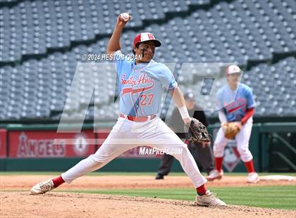 Thumbnail 1 in Santa Ana vs. Long Beach Poly (Halo Classic) photogallery.