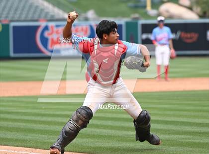 Thumbnail 1 in Santa Ana vs. Long Beach Poly (Halo Classic) photogallery.