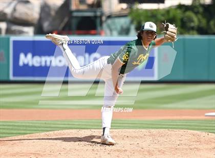 Thumbnail 1 in Santa Ana vs. Long Beach Poly (Halo Classic) photogallery.