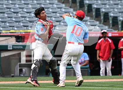 Thumbnail 3 in Santa Ana vs. Long Beach Poly (Halo Classic) photogallery.