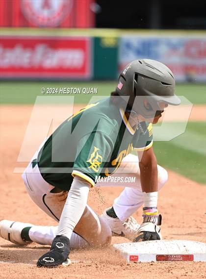 Thumbnail 3 in Santa Ana vs. Long Beach Poly (Halo Classic) photogallery.