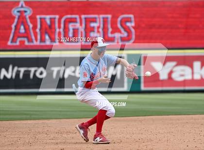 Thumbnail 1 in Santa Ana vs. Long Beach Poly (Halo Classic) photogallery.