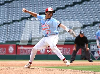 Thumbnail 2 in Santa Ana vs. Long Beach Poly (Halo Classic) photogallery.