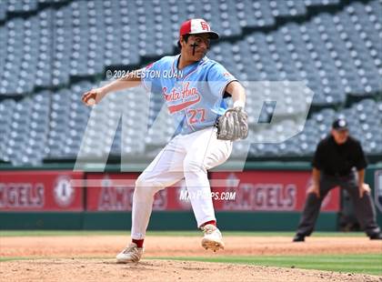 Thumbnail 1 in Santa Ana vs. Long Beach Poly (Halo Classic) photogallery.