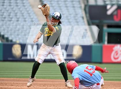 Thumbnail 1 in Santa Ana vs. Long Beach Poly (Halo Classic) photogallery.