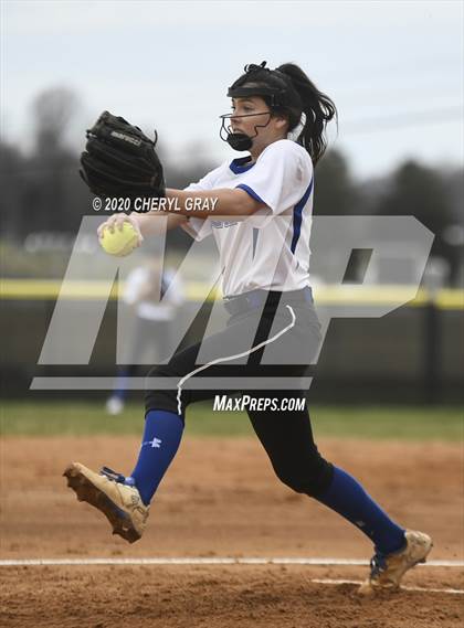 Thumbnail 1 in Unicoi County @ Sullivan Central photogallery.