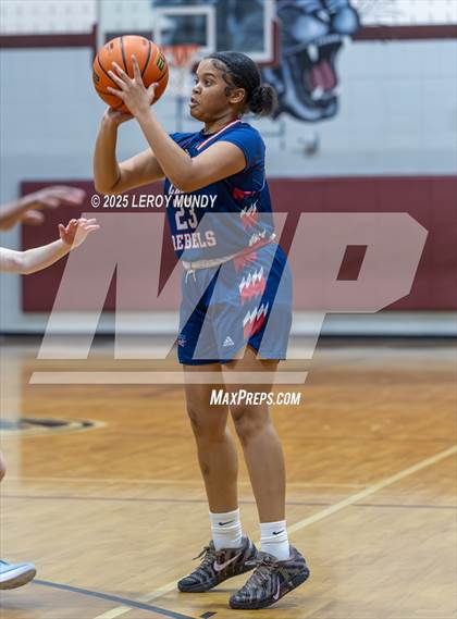 Thumbnail 3 in Strom Thurmond @ Lakeside photogallery.