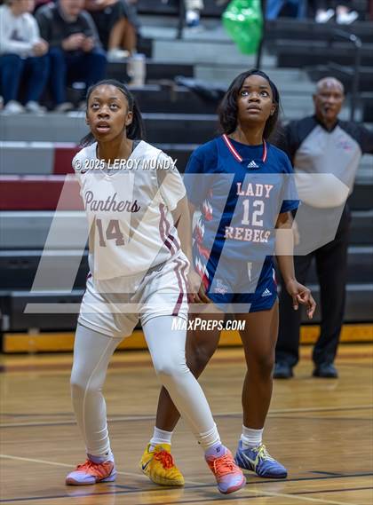 Thumbnail 3 in Strom Thurmond @ Lakeside photogallery.