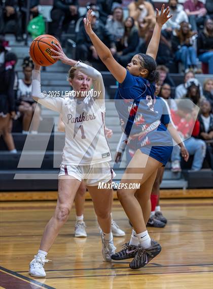 Thumbnail 2 in Strom Thurmond @ Lakeside photogallery.