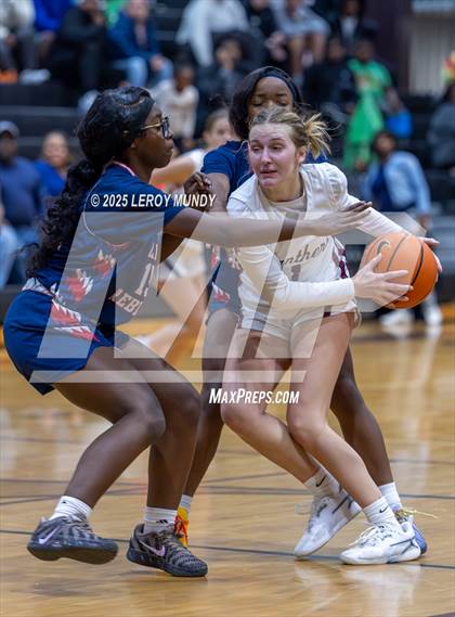 Thumbnail 3 in Strom Thurmond @ Lakeside photogallery.