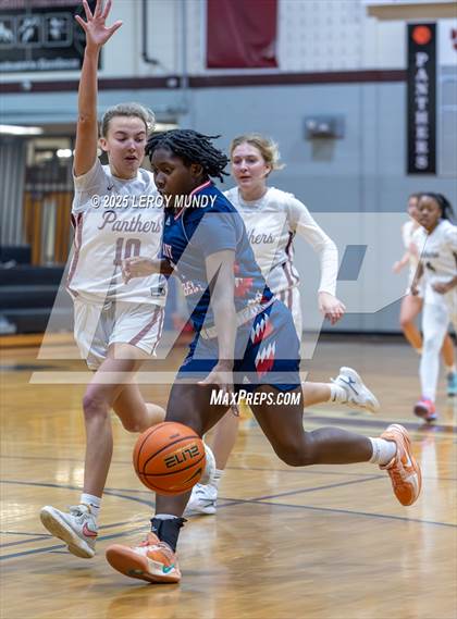 Thumbnail 3 in Strom Thurmond @ Lakeside photogallery.