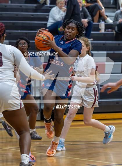 Thumbnail 2 in Strom Thurmond @ Lakeside photogallery.