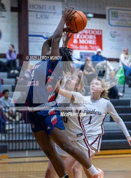 Thumbnail 1 in Strom Thurmond @ Lakeside photogallery.