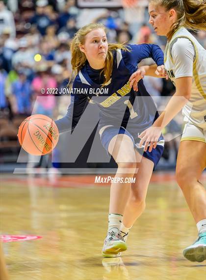 Thumbnail 3 in Notre Dame Catholic vs. Newington (CIAC Class L Final) photogallery.