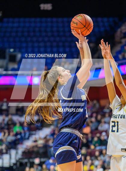 Thumbnail 2 in Notre Dame Catholic vs. Newington (CIAC Class L Final) photogallery.