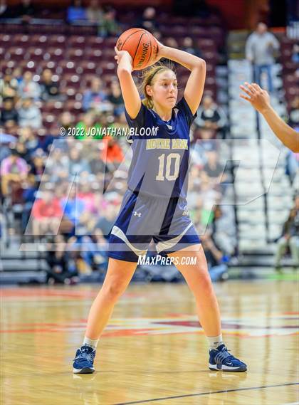 Thumbnail 3 in Notre Dame Catholic vs. Newington (CIAC Class L Final) photogallery.