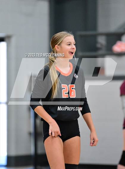 Thumbnail 3 in Lamar @ Perryville photogallery.