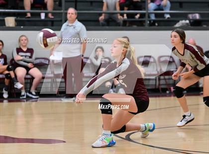 Thumbnail 3 in Lamar @ Perryville photogallery.