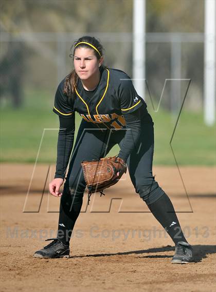 Thumbnail 1 in Sutter vs. Galena (Victory Pre-Season T.O.C.) photogallery.