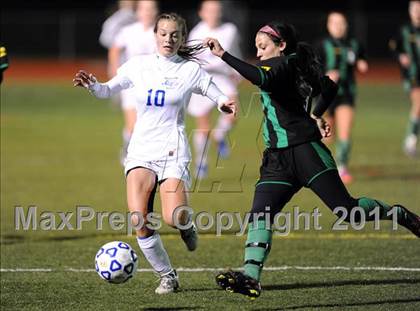 Thumbnail 2 in Bronxville vs Schalmont (NYSPHSAA Class B Semifinal) photogallery.