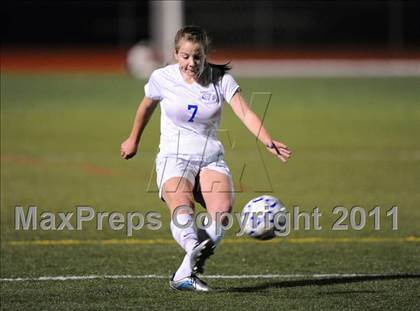 Thumbnail 3 in Bronxville vs Schalmont (NYSPHSAA Class B Semifinal) photogallery.