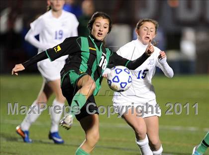 Thumbnail 2 in Bronxville vs Schalmont (NYSPHSAA Class B Semifinal) photogallery.