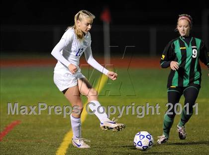 Thumbnail 1 in Bronxville vs Schalmont (NYSPHSAA Class B Semifinal) photogallery.