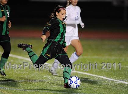 Thumbnail 3 in Bronxville vs Schalmont (NYSPHSAA Class B Semifinal) photogallery.