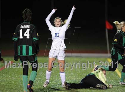 Thumbnail 1 in Bronxville vs Schalmont (NYSPHSAA Class B Semifinal) photogallery.