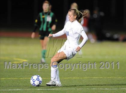 Thumbnail 2 in Bronxville vs Schalmont (NYSPHSAA Class B Semifinal) photogallery.