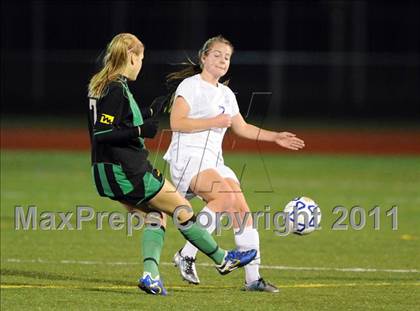 Thumbnail 3 in Bronxville vs Schalmont (NYSPHSAA Class B Semifinal) photogallery.